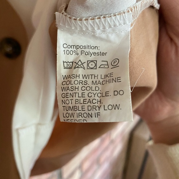 Color block top - Picture 7 of 8